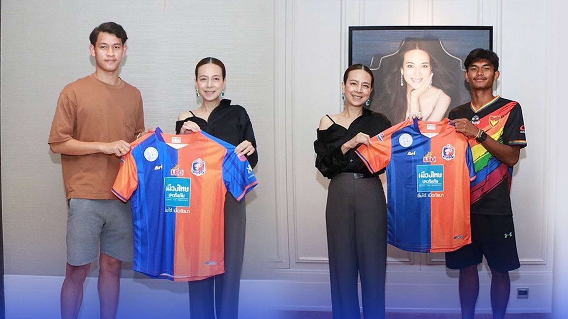 อนุศักดิ์ ใจเพชร และ ธีรศักดิ์ เผยพิมาย