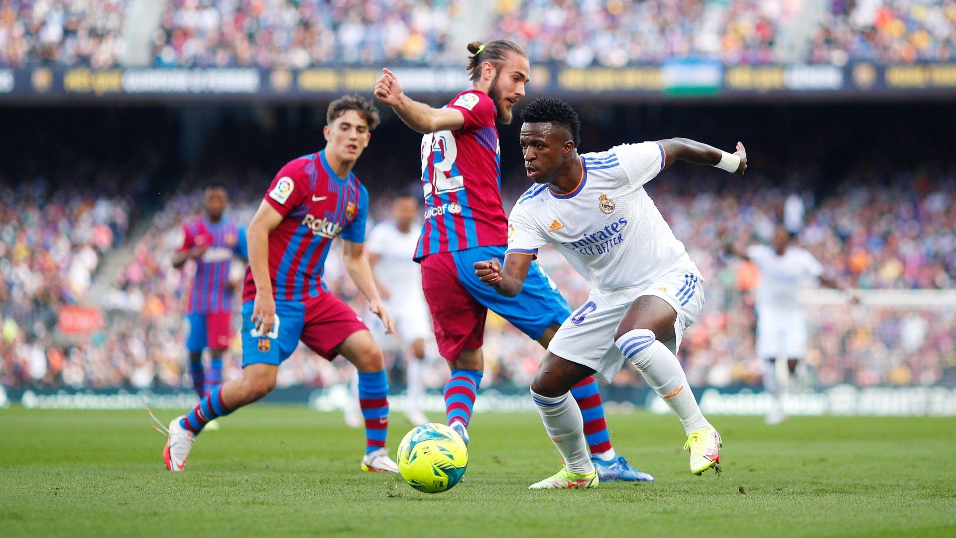 Vinicius Real Madrid Barcelona 2021-22