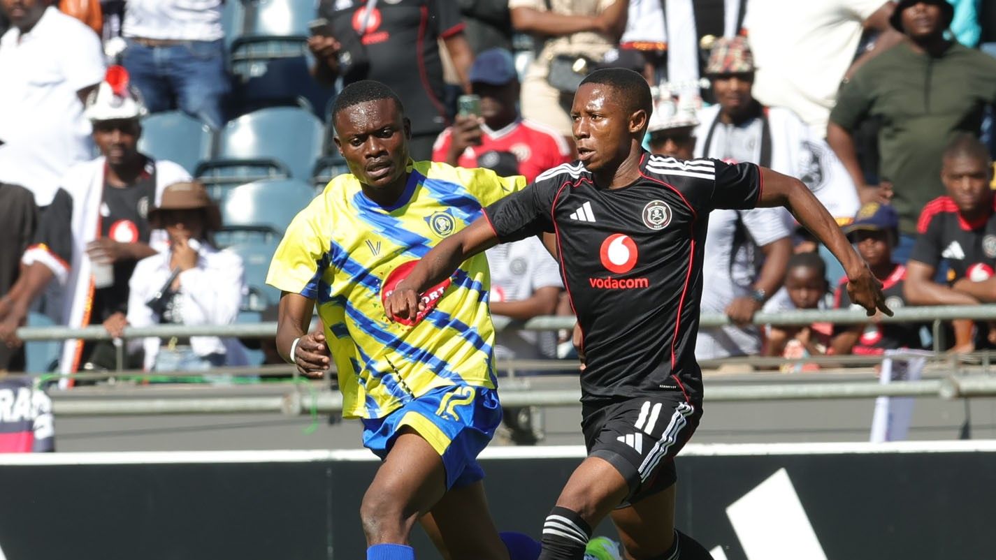 Tshepang Moremi, Orlando Pirates, Michael Kamputu, Saint-Eloi Lupopo, October 2025