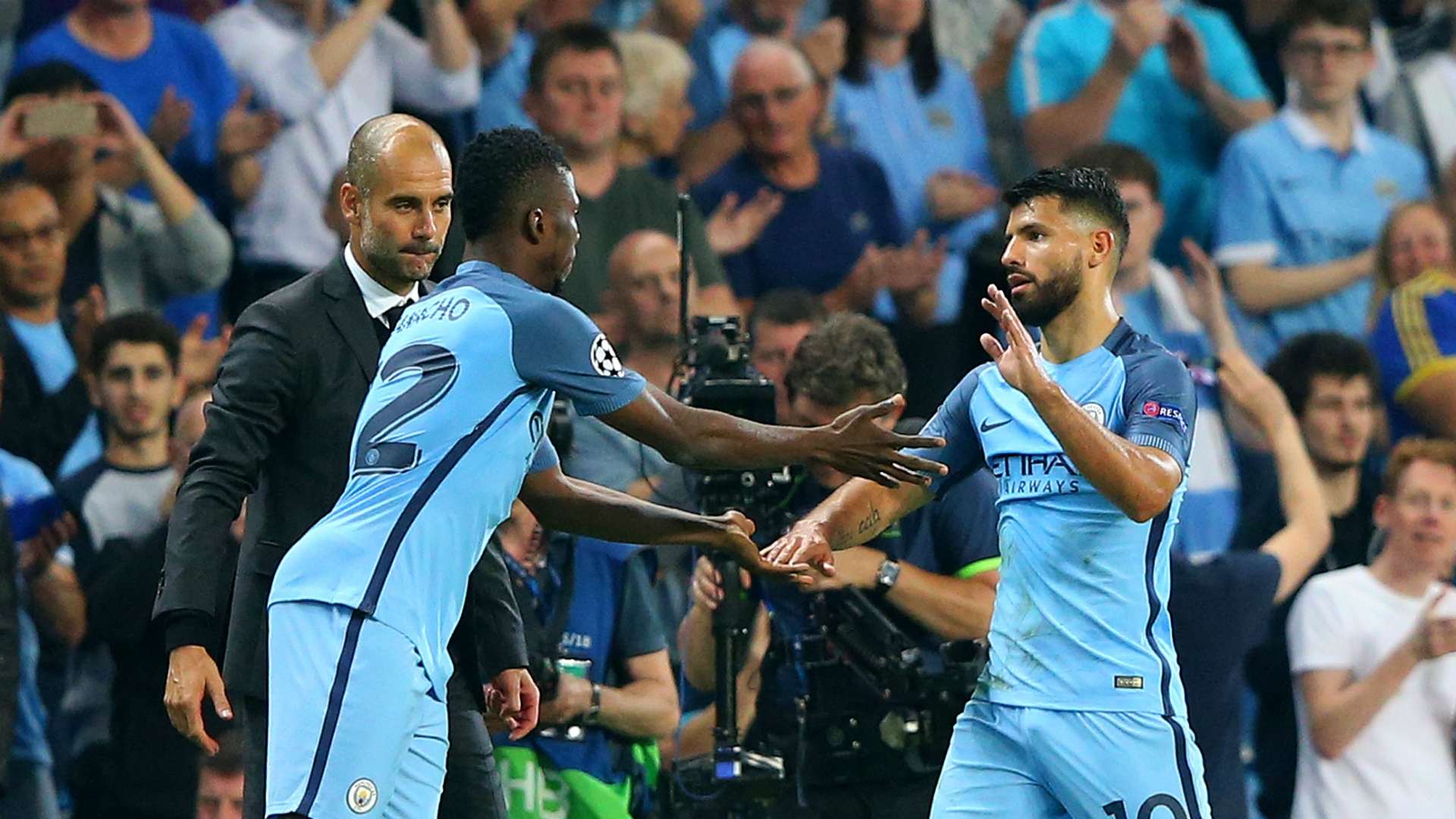 Kelechi Iheanacho Sergio Aguero Manchester City Borussia Monchengladbach