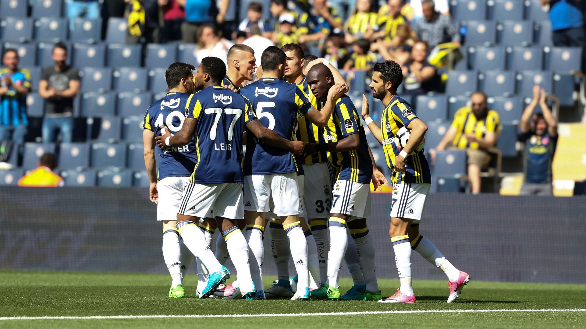 Fenerbahce goal celebration 3052017