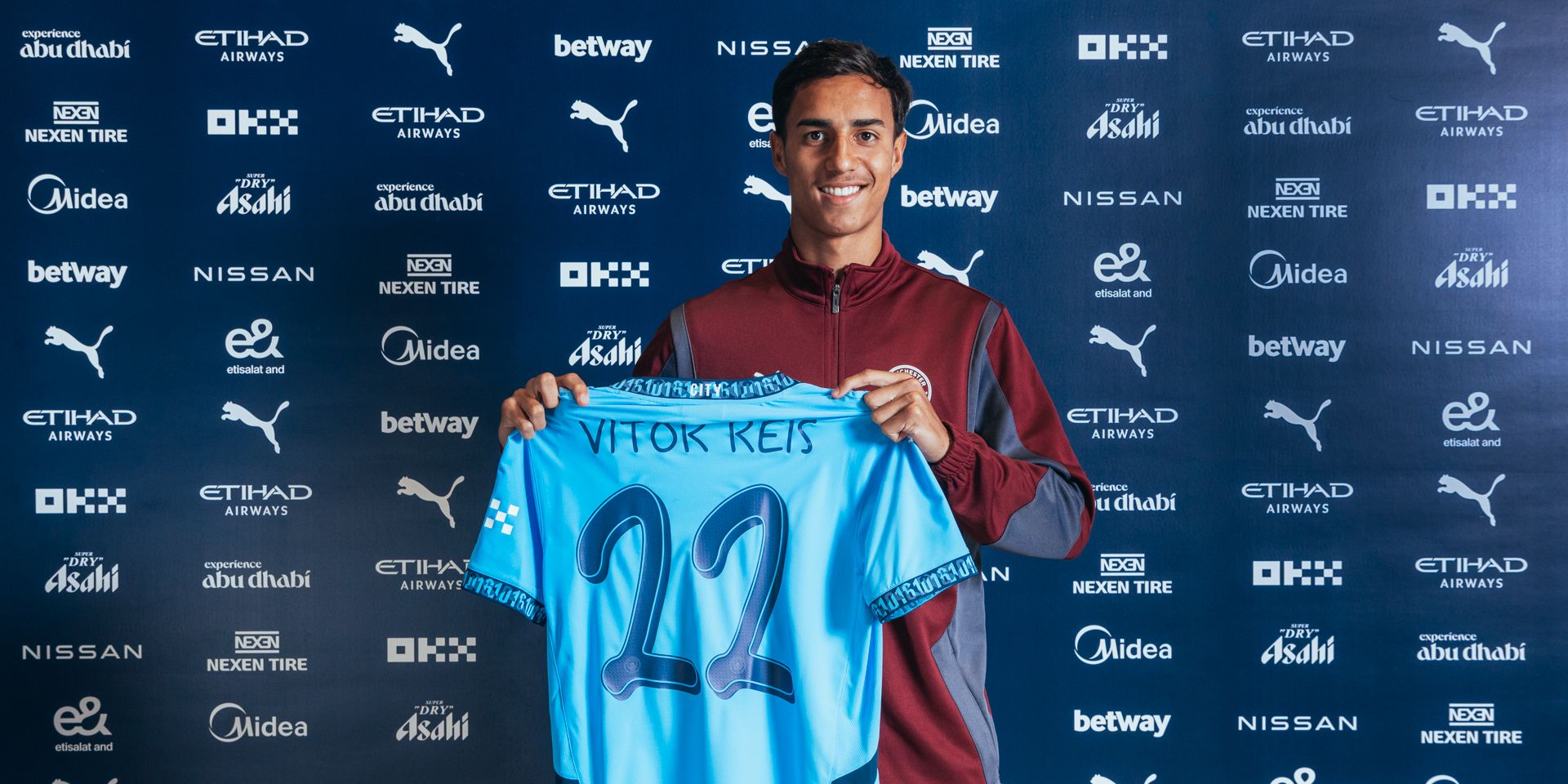 Vitor Reis Manchester City 2024-25