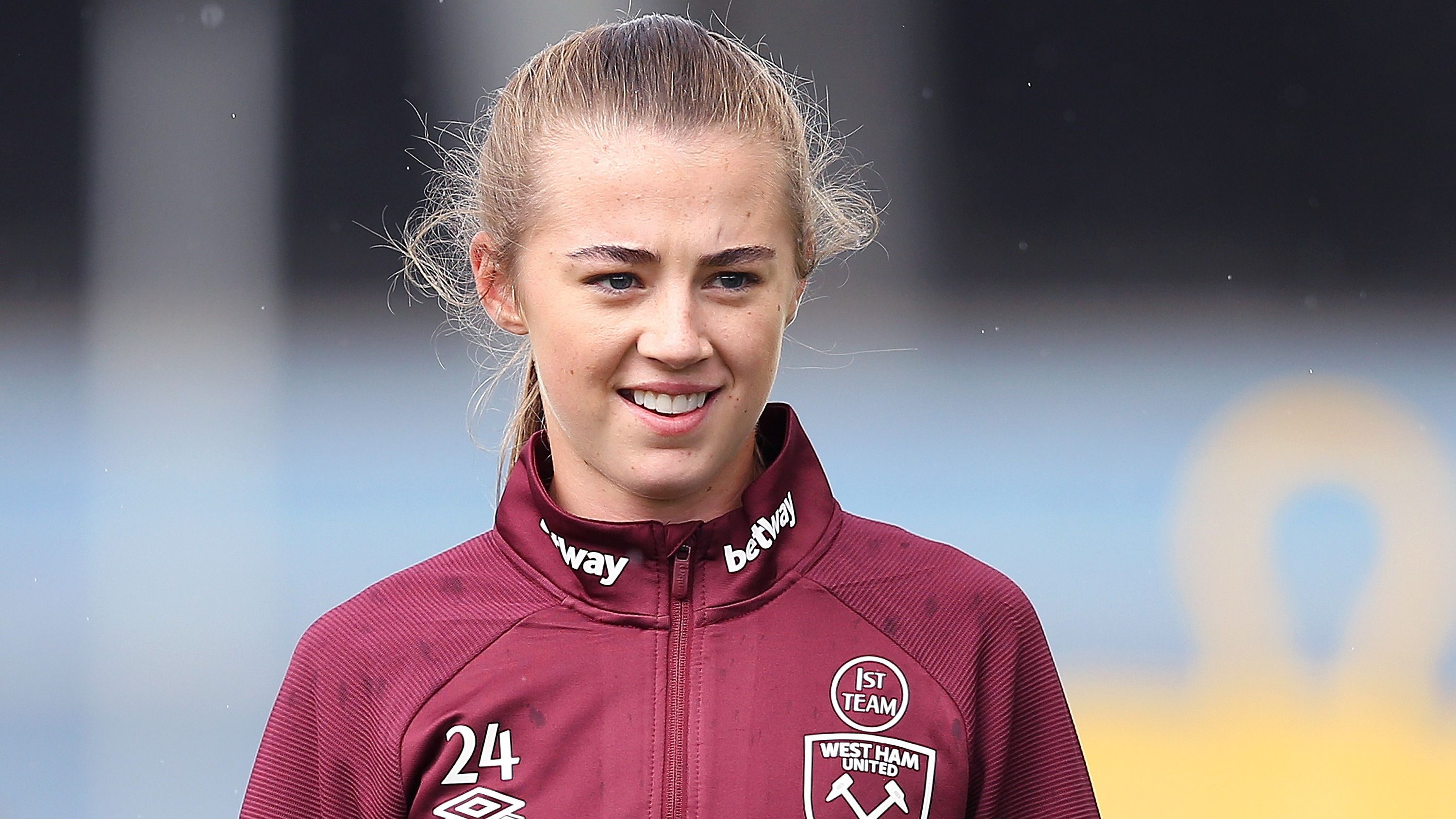 Brooke Cairns West Ham Wrexham