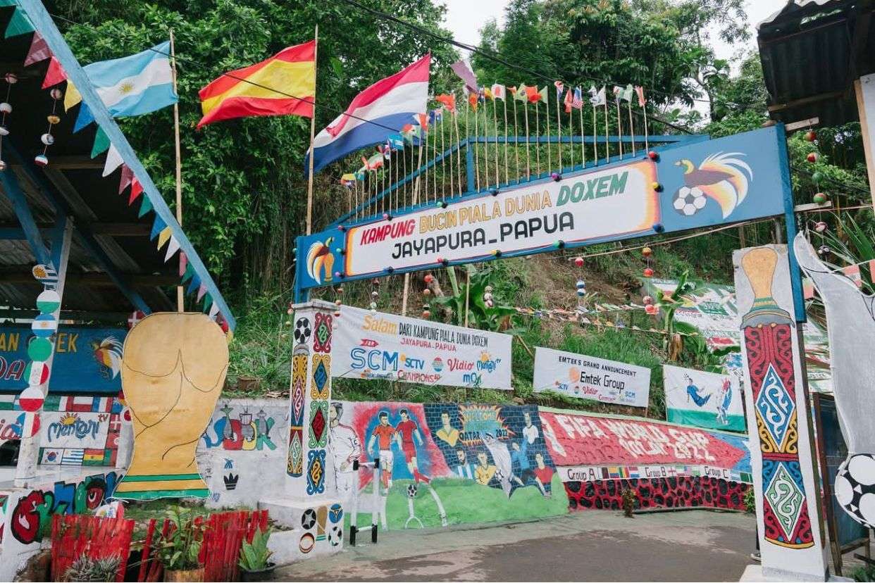 Fans Belanda di Jayapura