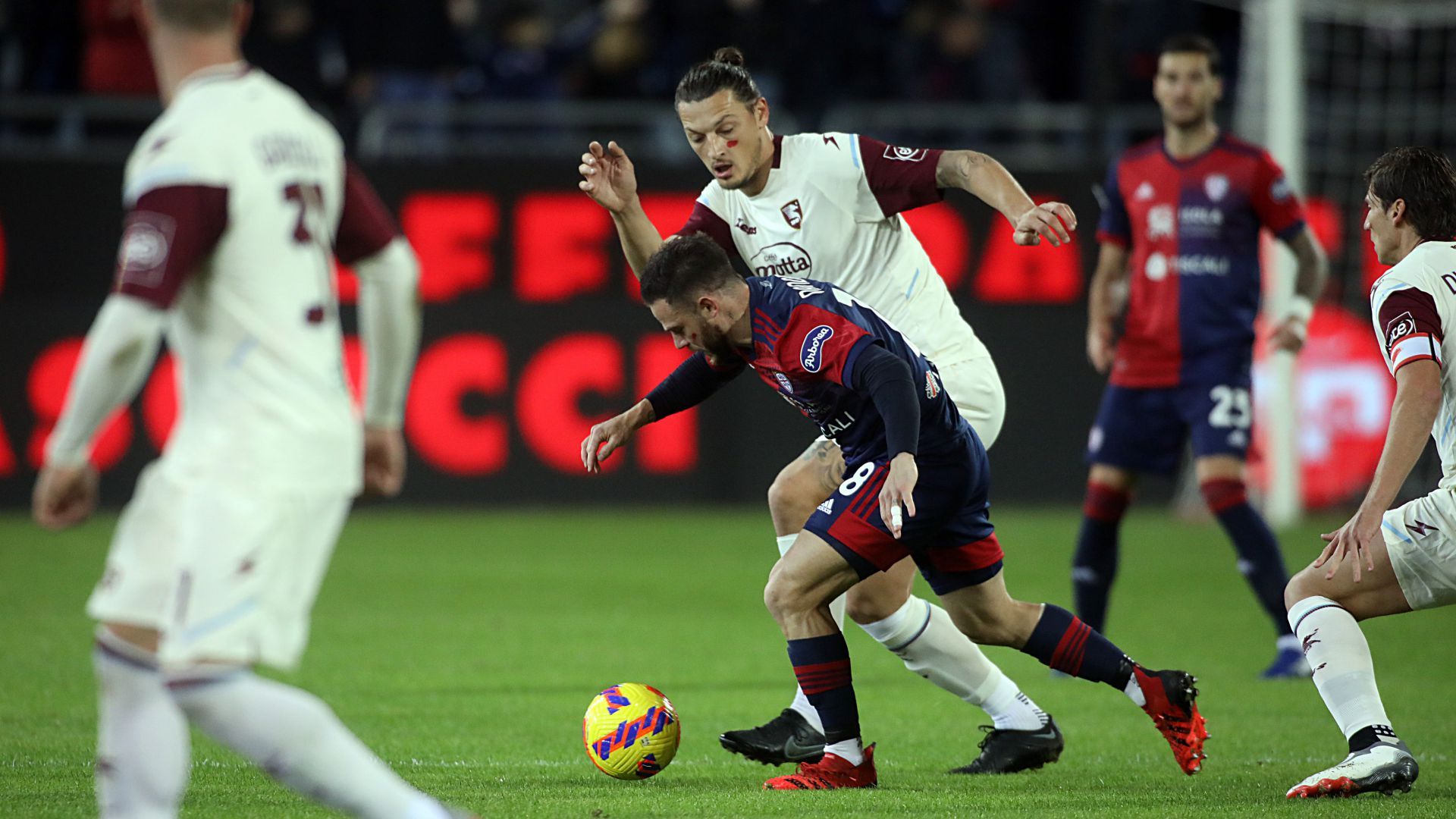 Nahitan Nandez Cagliari Salernitana Serie A