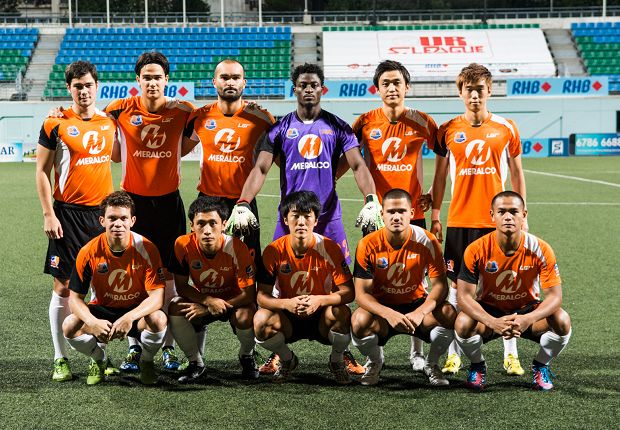 Loyola Meralco Sparks team photo at 2013 Singapore Cup