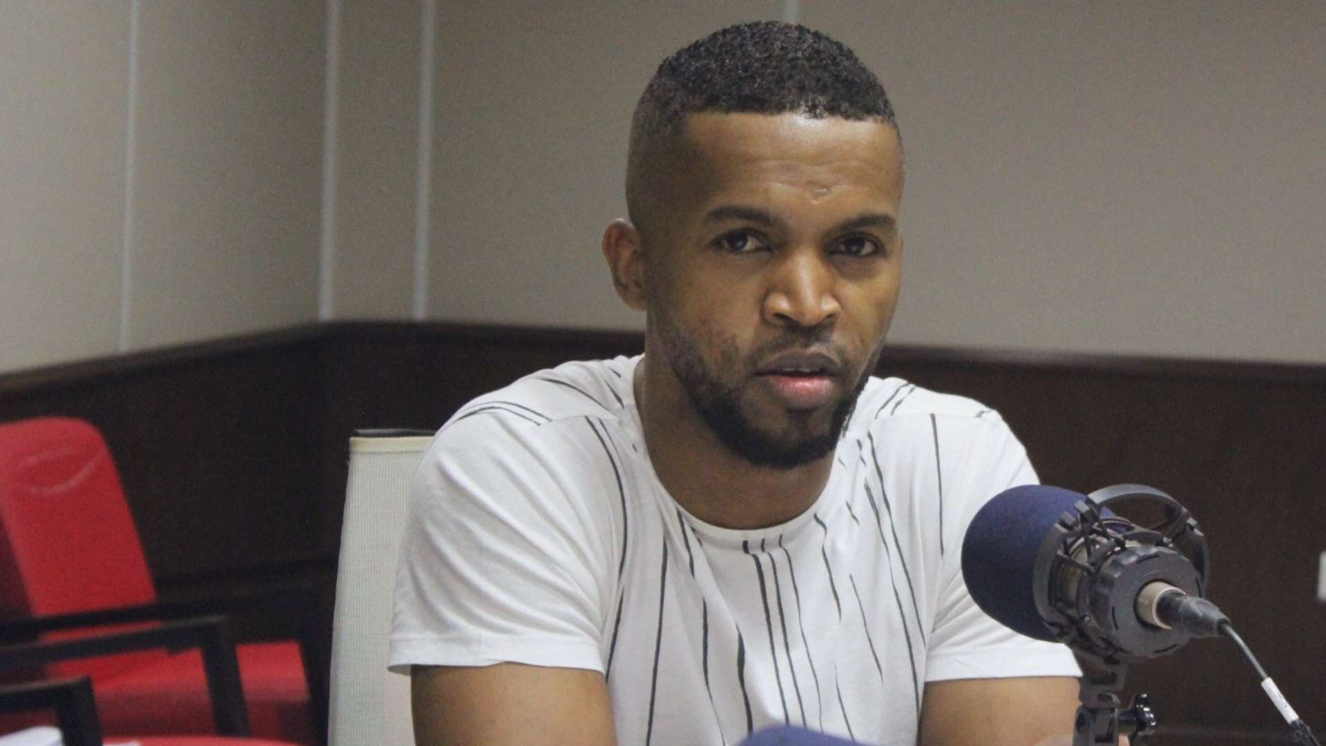 مبروك زايد حارس مرمى الاتحاد السابق