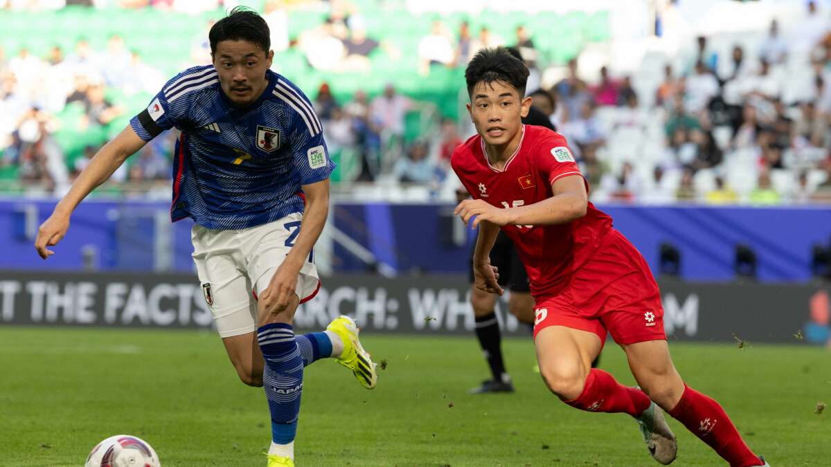 Nguyen Dinh Bac Vietnam Yukinari Sugawara Japan Asian Cup 2023