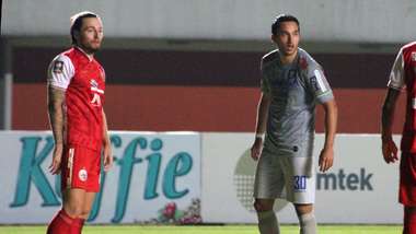 Marc Klok - Ezra Walian