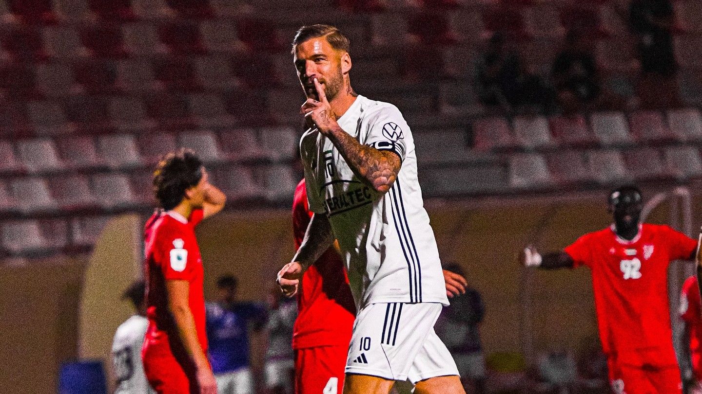 Lars Veldwijk, Gulf United