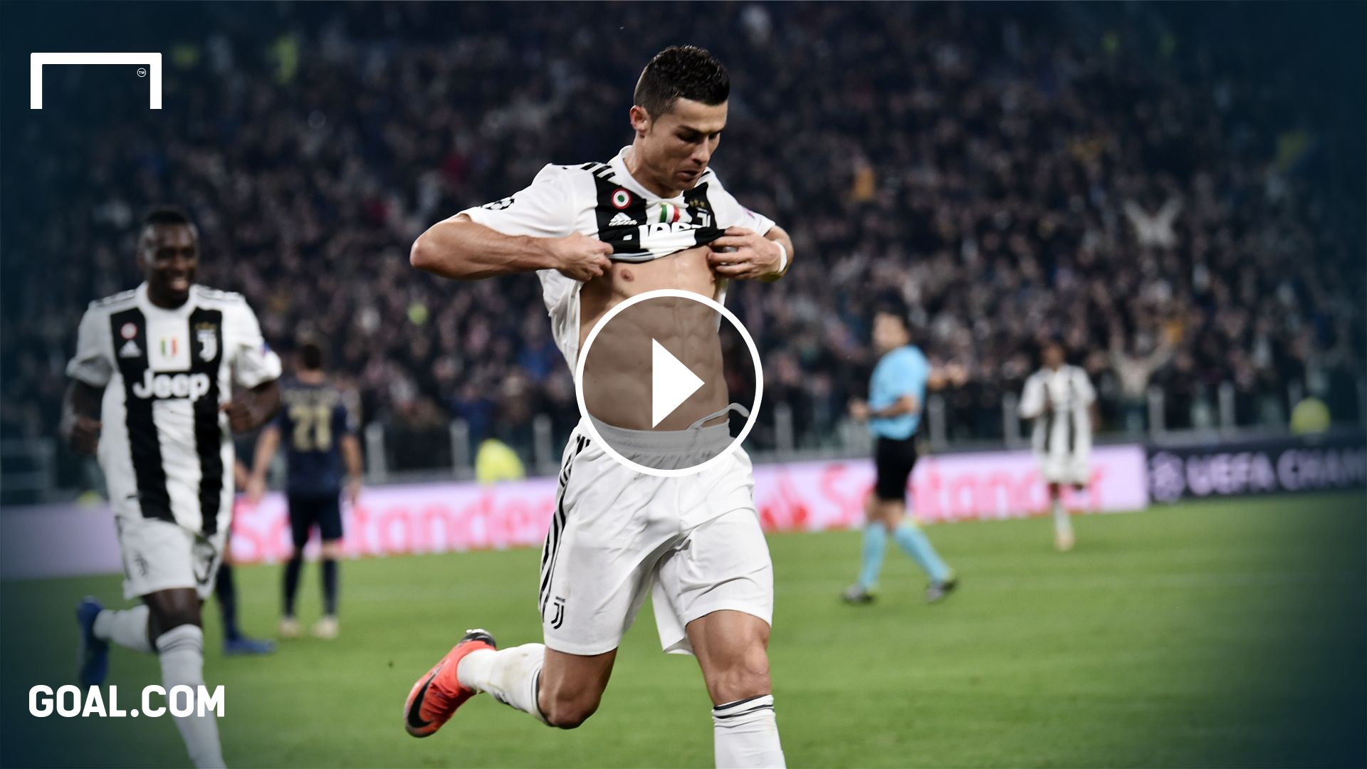 GFX Playbutton Cristiano Ronaldo Juventus Champions League 07112018