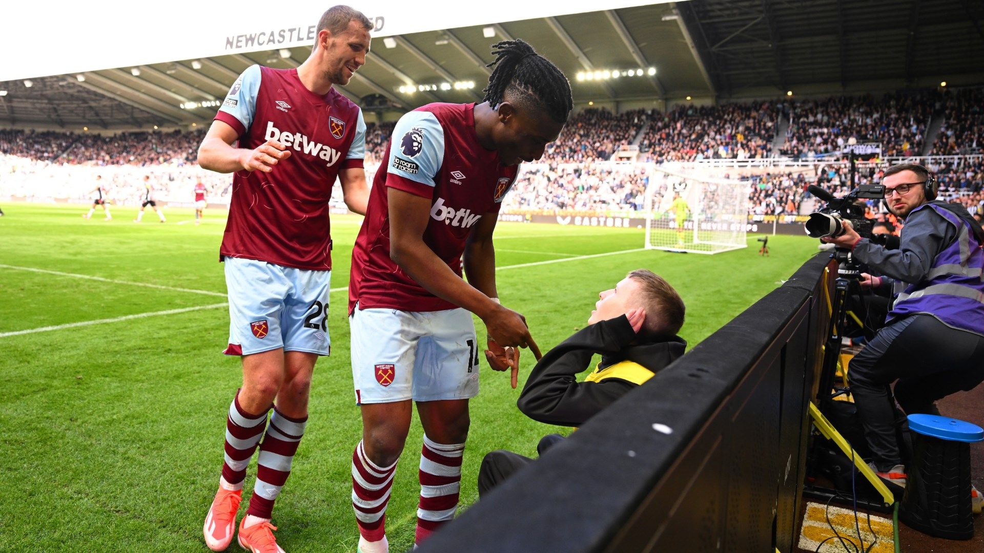 Mohammed Kudus Ballboy West Ham