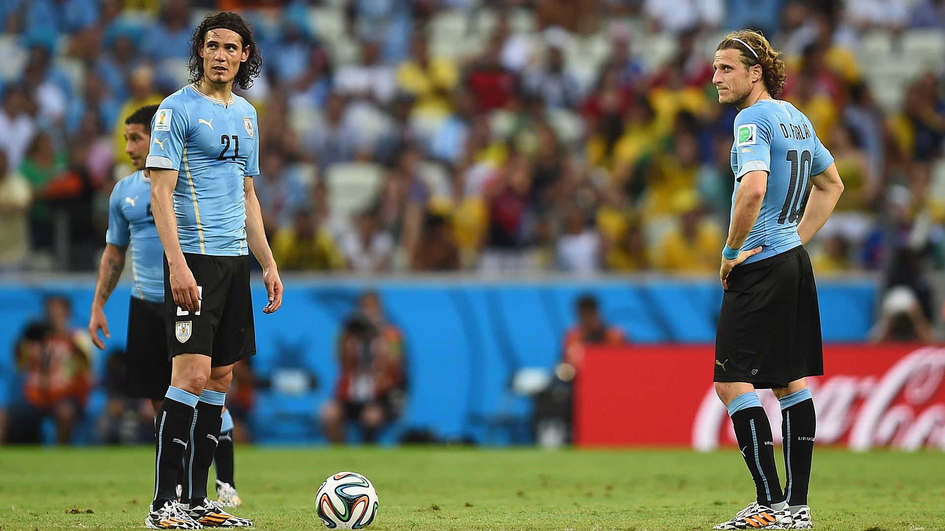 Edison Cavani Diego Forlan Uruguay 06142015