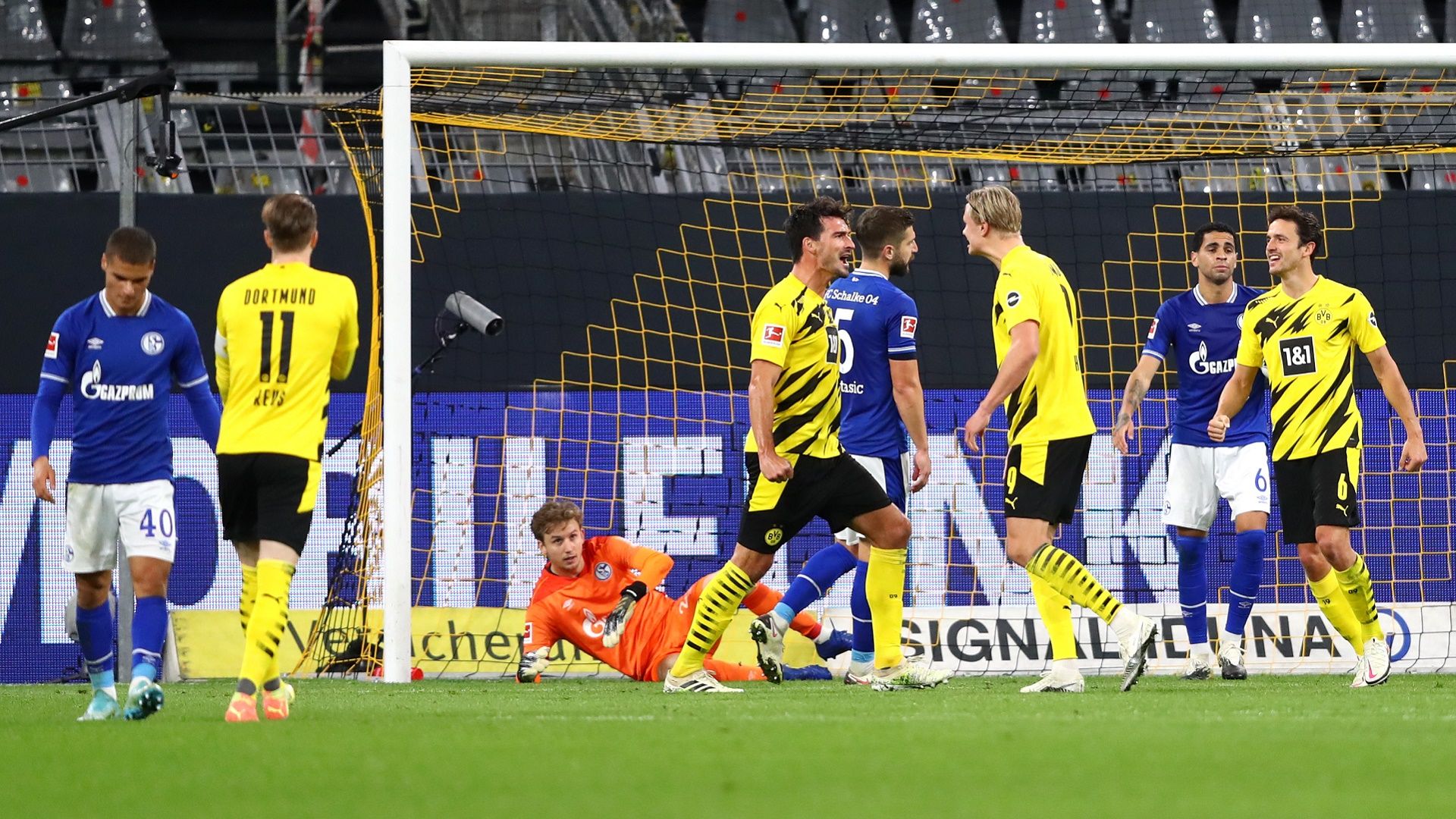 2020-10-25 Hummles Dortmund Schalke