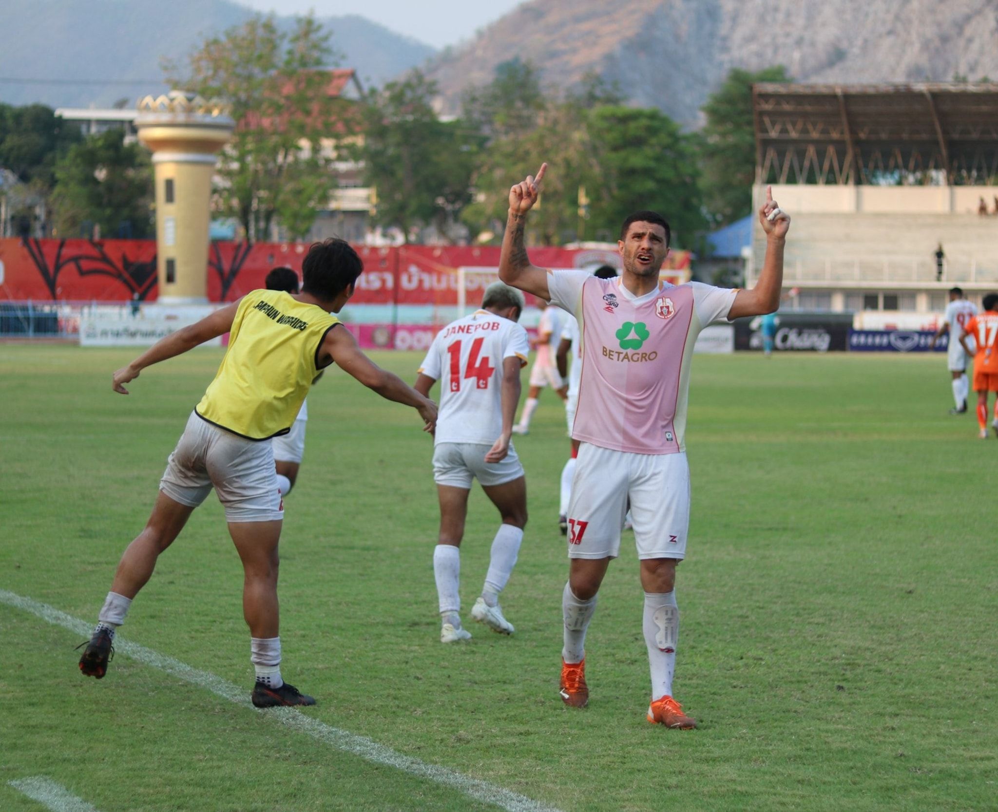 ลำพูน วอริเออร์