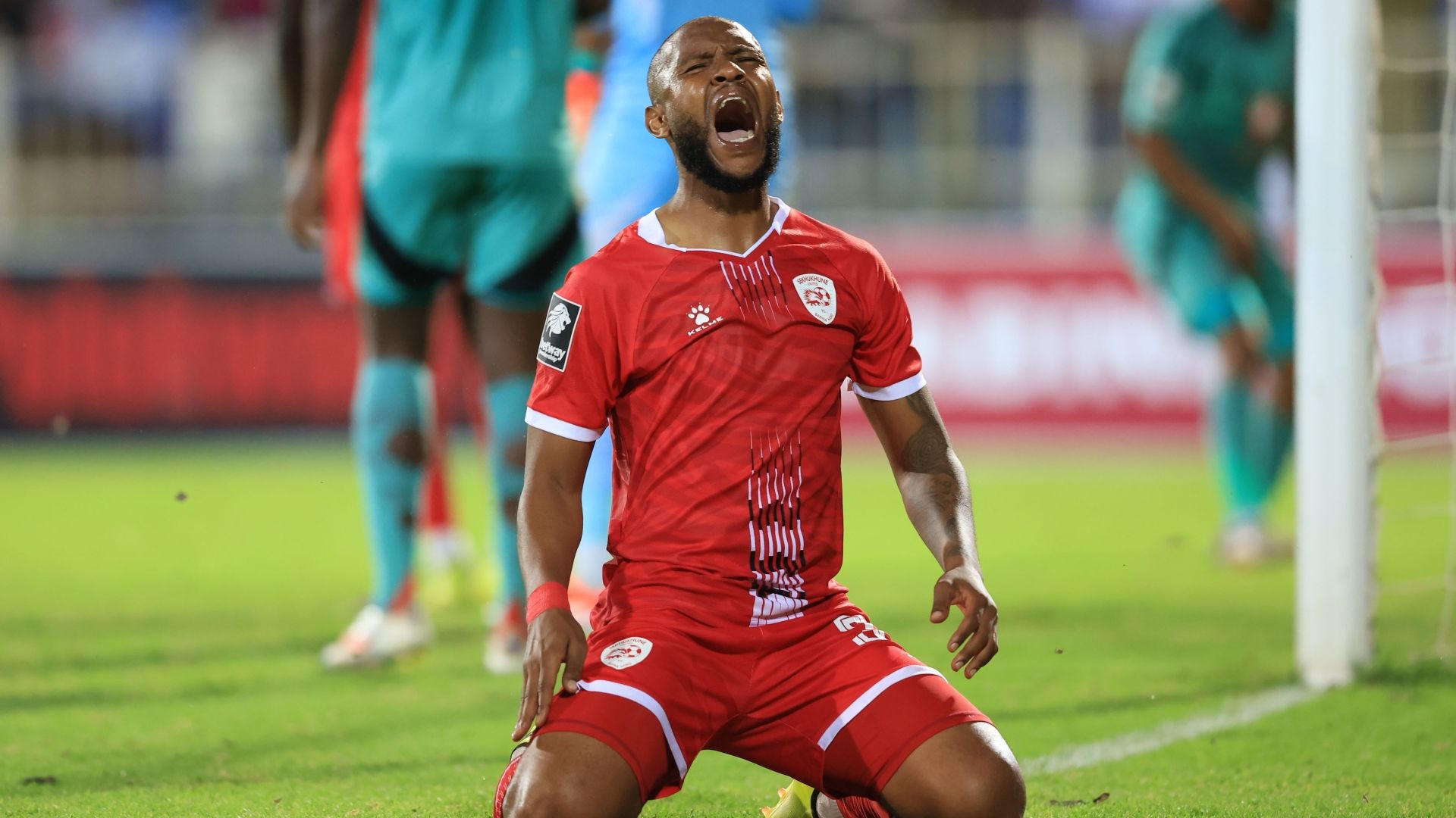 Deon Hotto heroics and Sipho Chaine saves hand Orlando Pirates hard fought win  against unlucky Sekhukhune United to keep pressure on Mamelodi Sundowns |  Goal.com South Africa