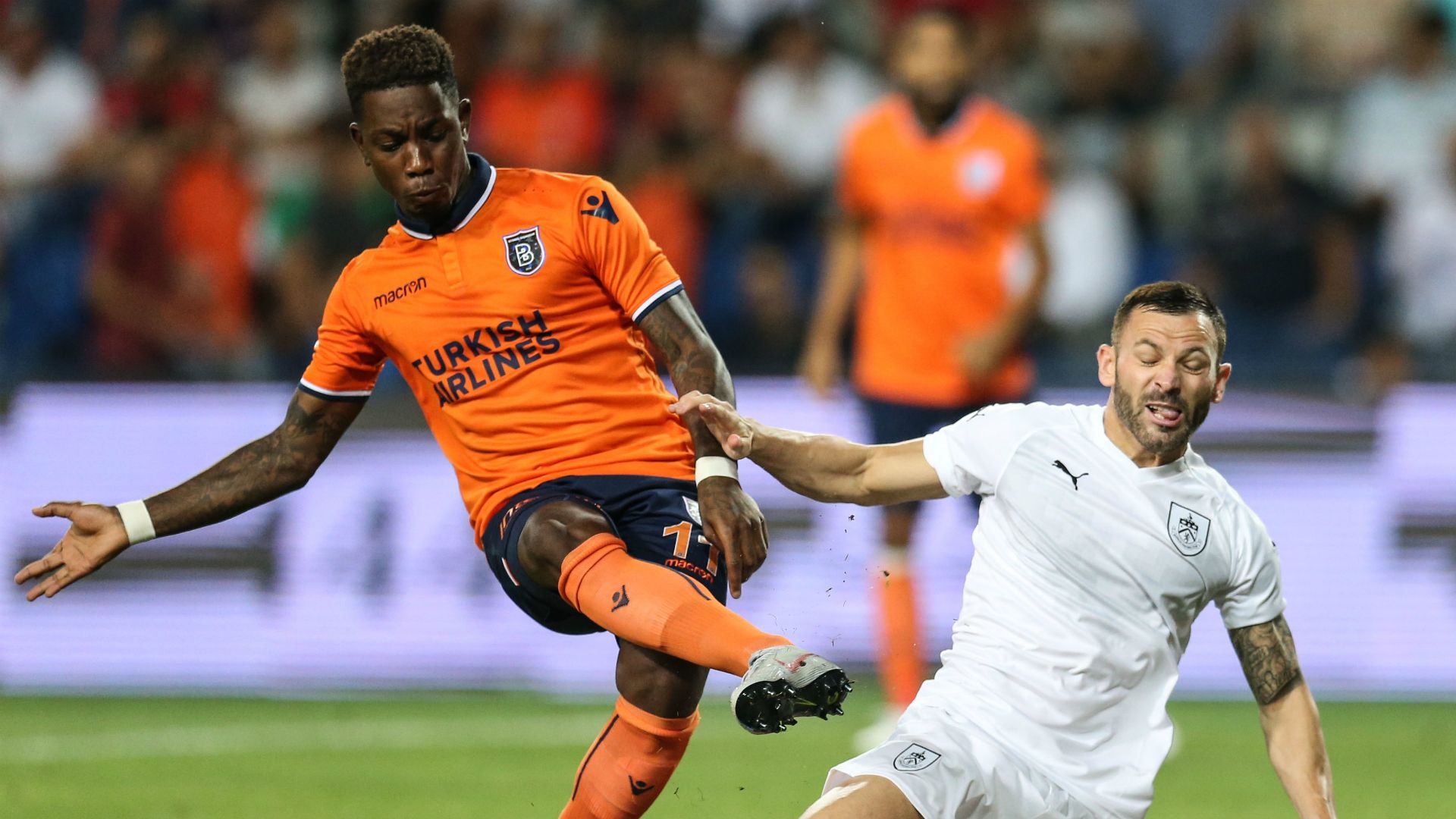 Eljero Elia Phil Bardsley Basaksehir Burnley 08092018