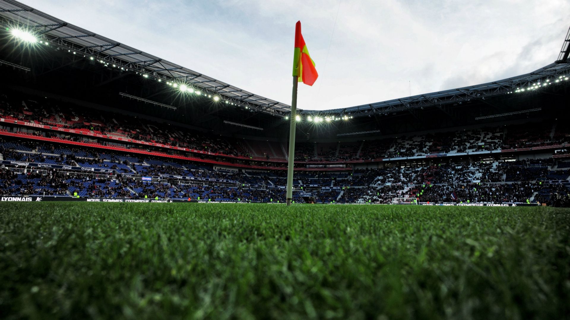 Lyon Troyes Stade des Lumieres Ligue 1