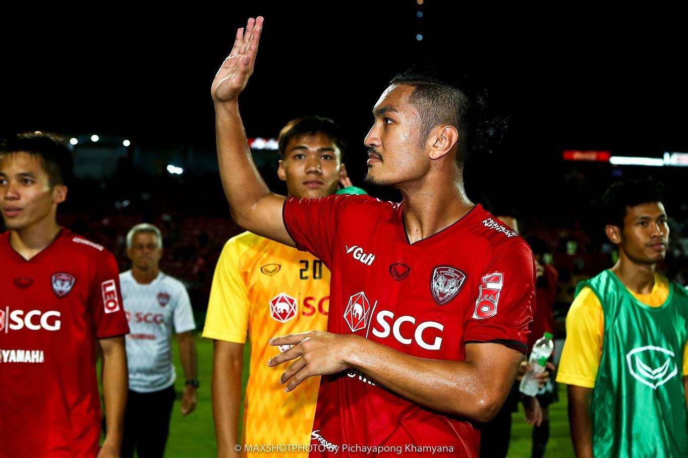 อดิศร พรหมรักษ์