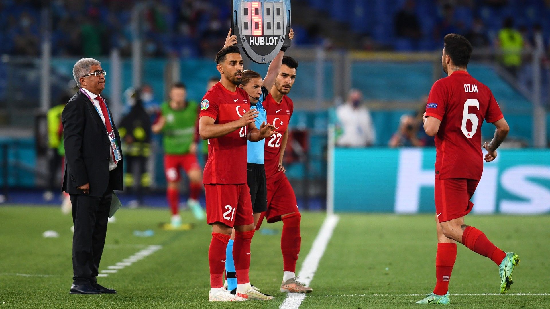 Irfan Can Kahveci Turkey Italy 11062021