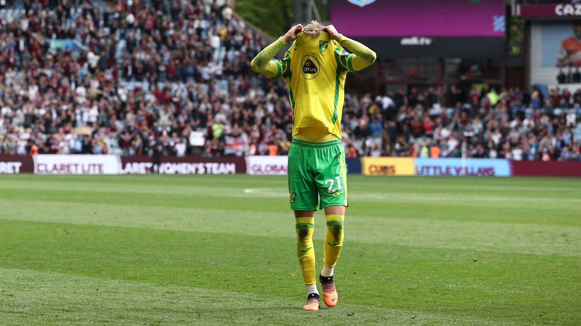 Brandon Williams Norwich City 2021-22