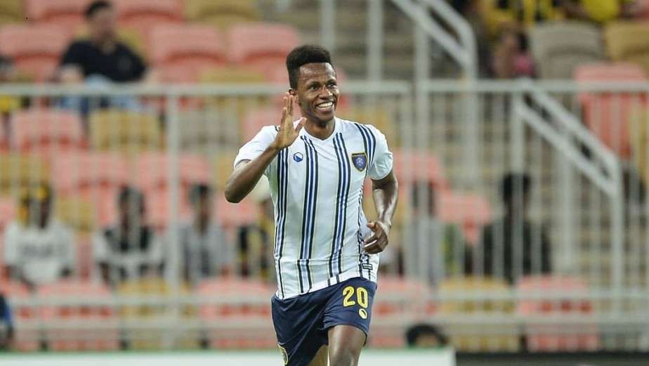 عبدالفتاح آدم