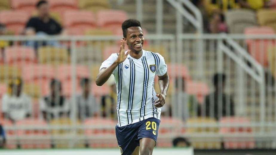 عبدالفتاح آدم