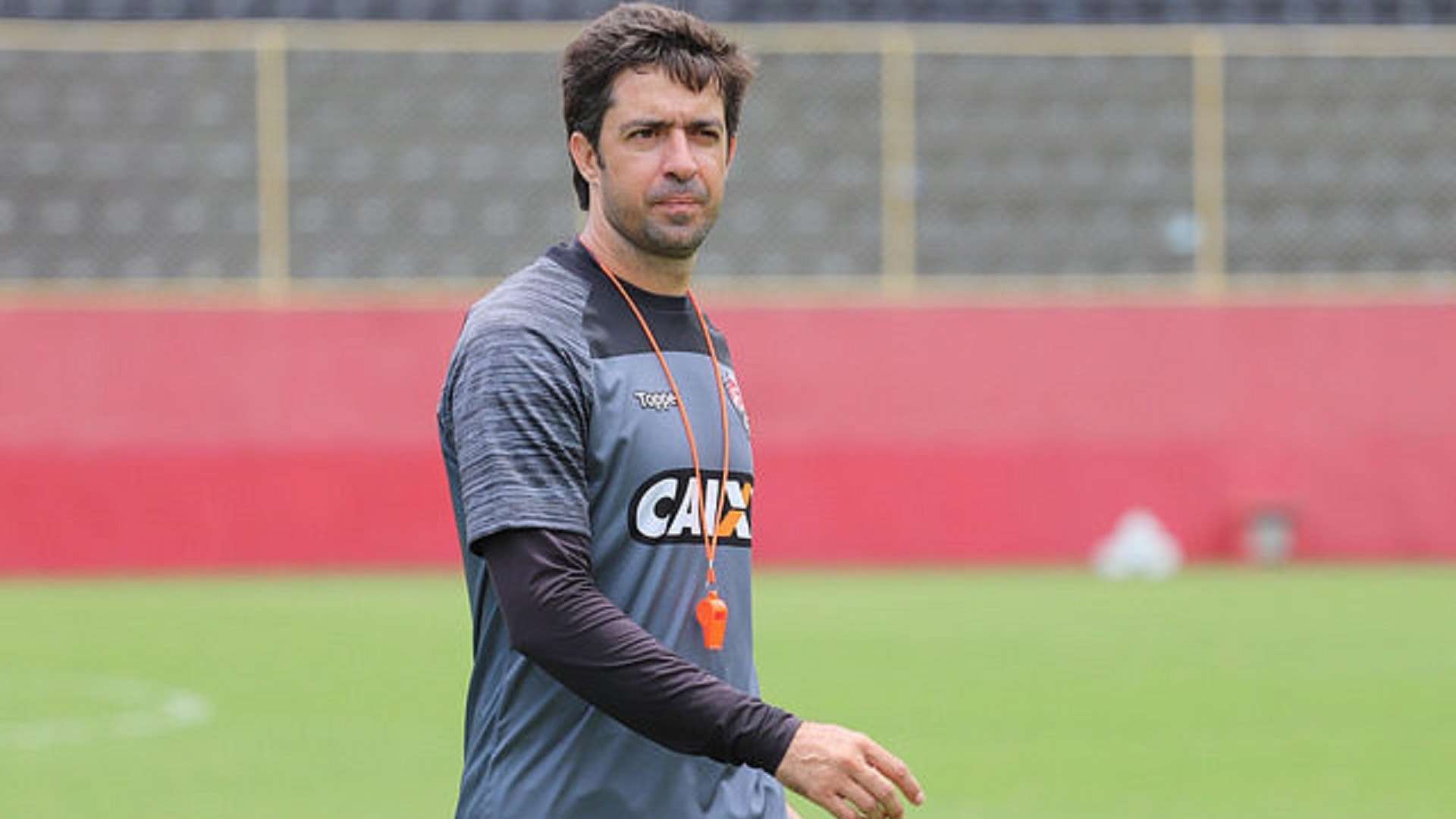 João Burse técnico do Vitória