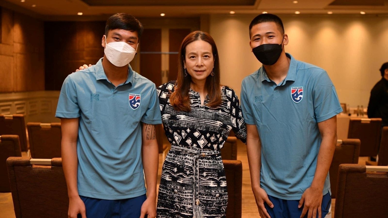 นวลพรรณ ล่ำซำ