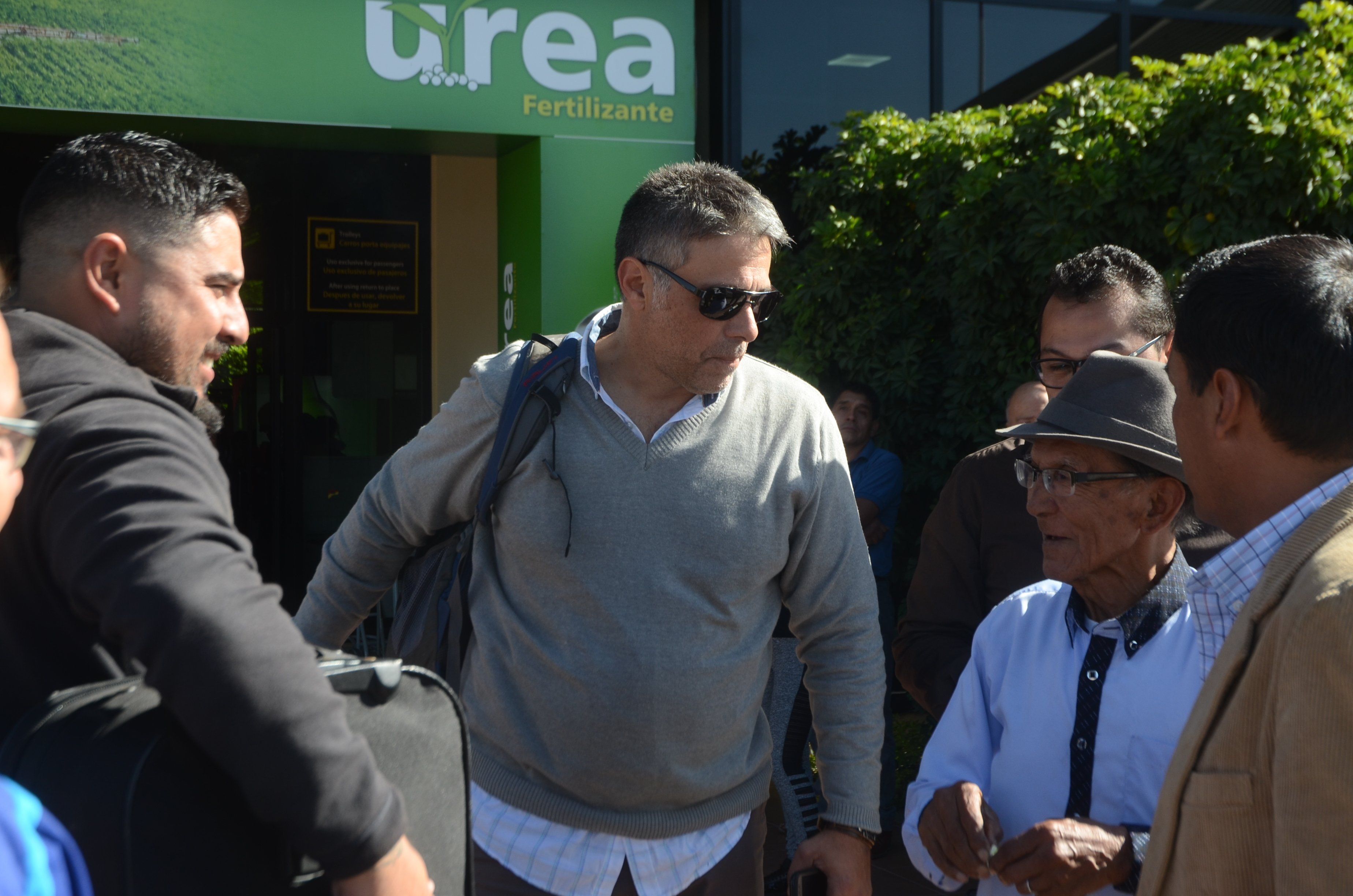 Julio Fuentes, Aurora