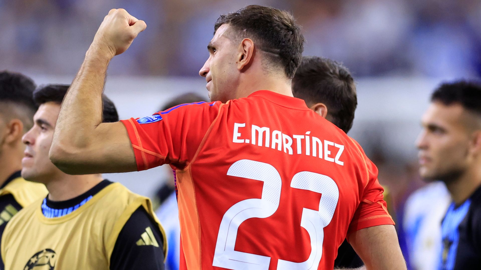 Emi Martinez Argentina back