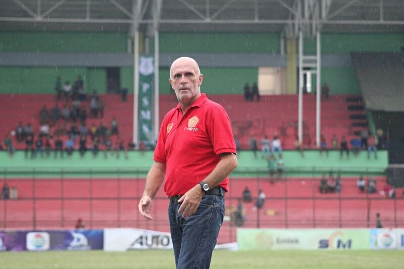 Laurent Hatton-Pelatih PS TNI