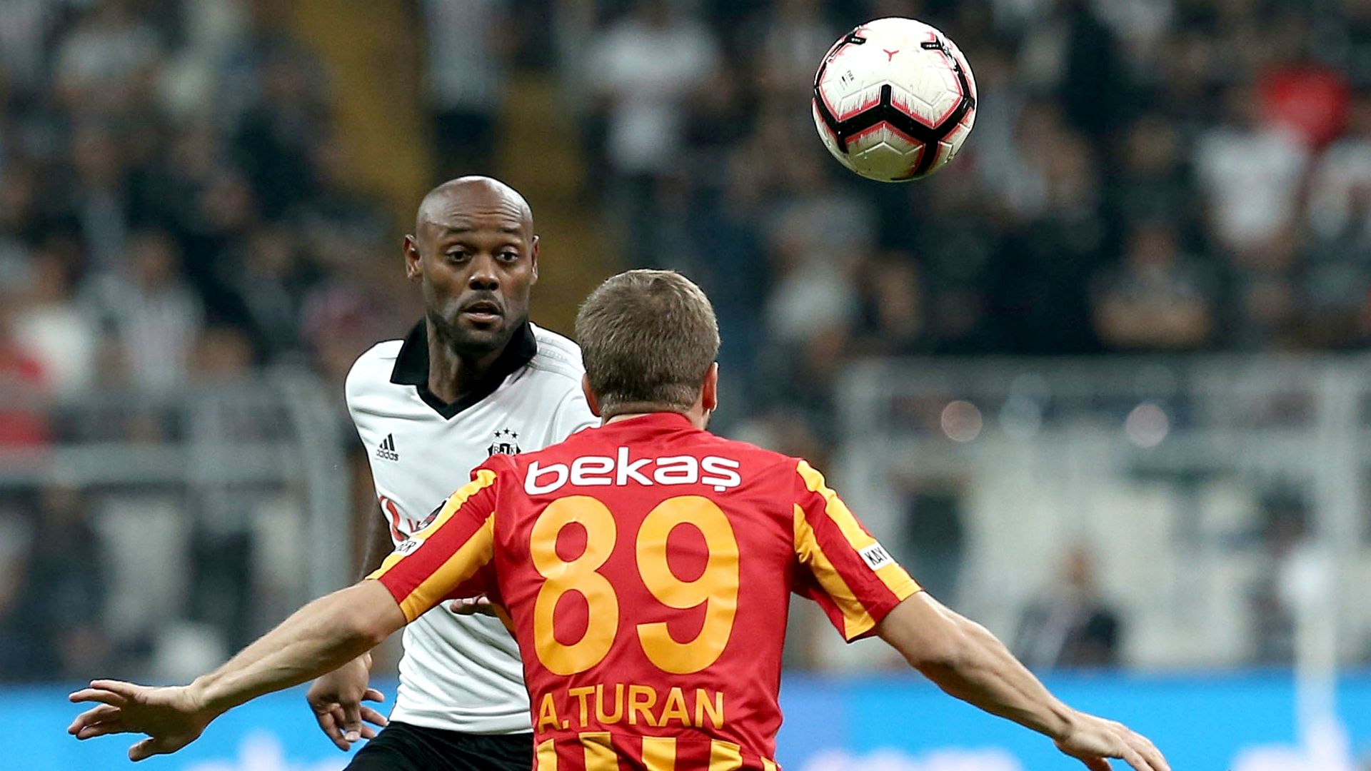 Besiktas Kayserispor Vagner Love 092018