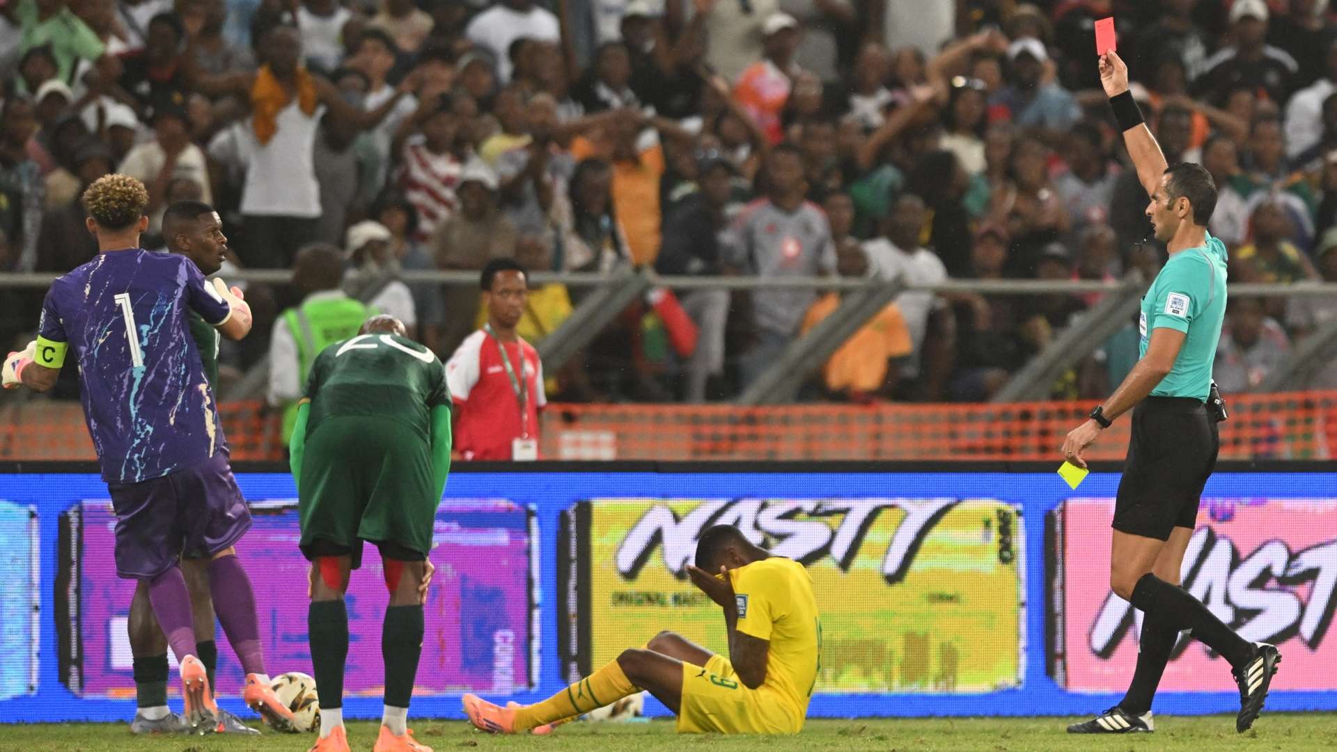 Mbekezeli Mbokazi, Bafana Bafana
