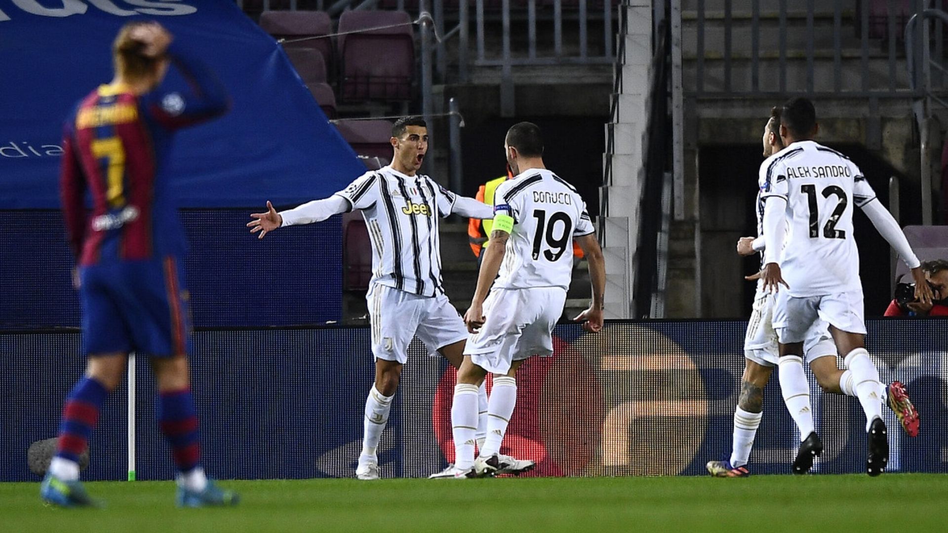 barcelona juventus 08122020