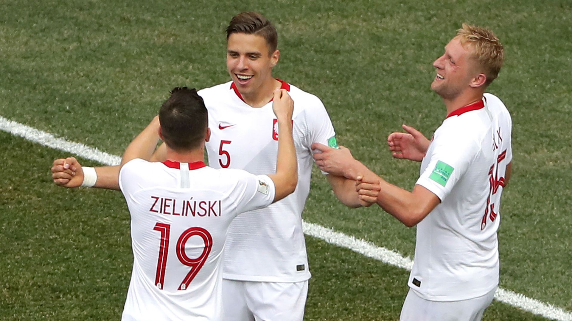 Poland celebrate vs Japan World Cup 2018