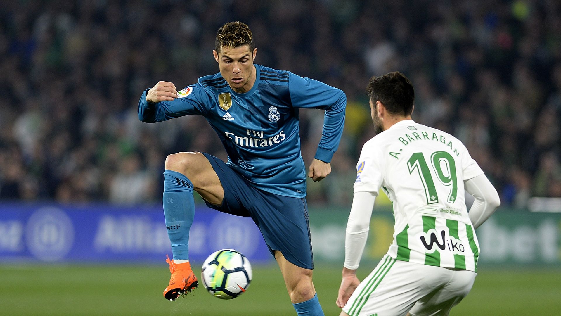 Cristiano Ronaldo Antonio Barragan Real Madrid Betis