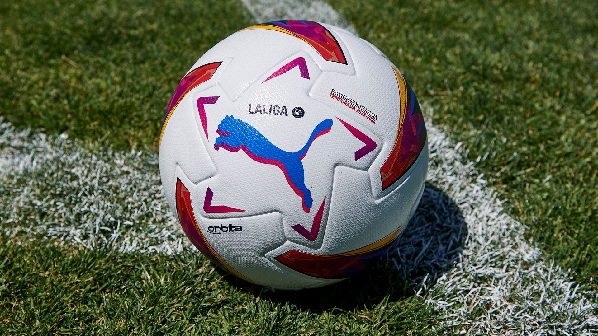 The new 2023 24 La Liga ball and 16 of the best match balls ever released Goal Australia