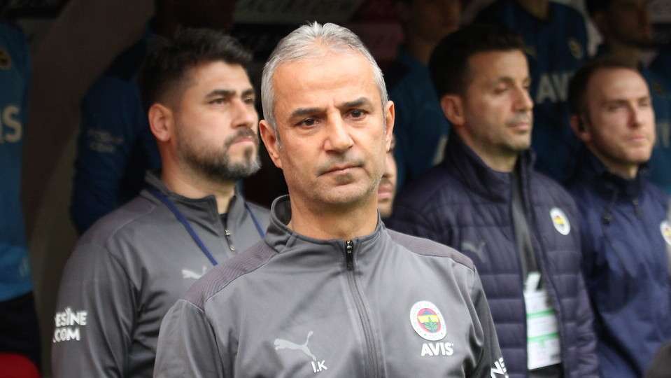 Ismail Kartal Fenerbahce Head Coach vs. Kayserispor 04/02/22