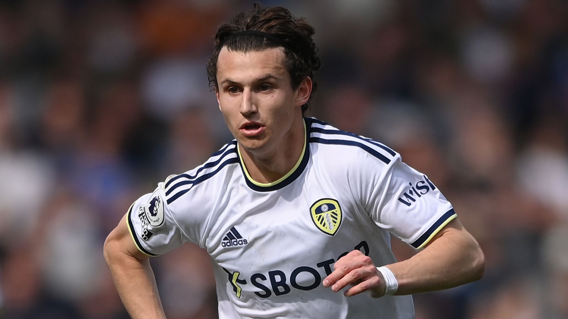 Brenden Aaronson Leeds 2022-23