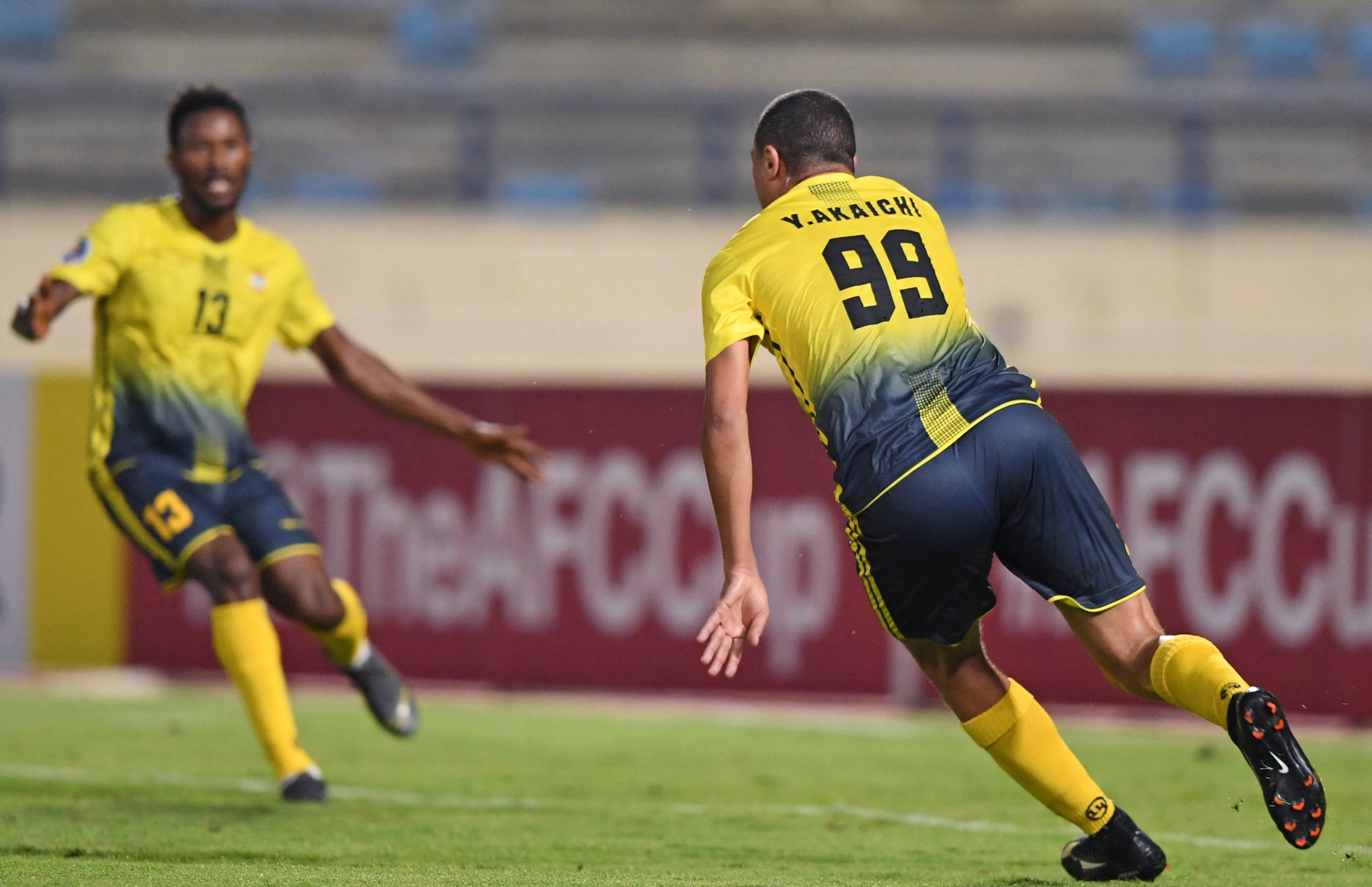 أحمد عكايشي مهاجم العهد يحتفل بهدفه ضد الجزيرة في كأس الاتحاد الآسيوي