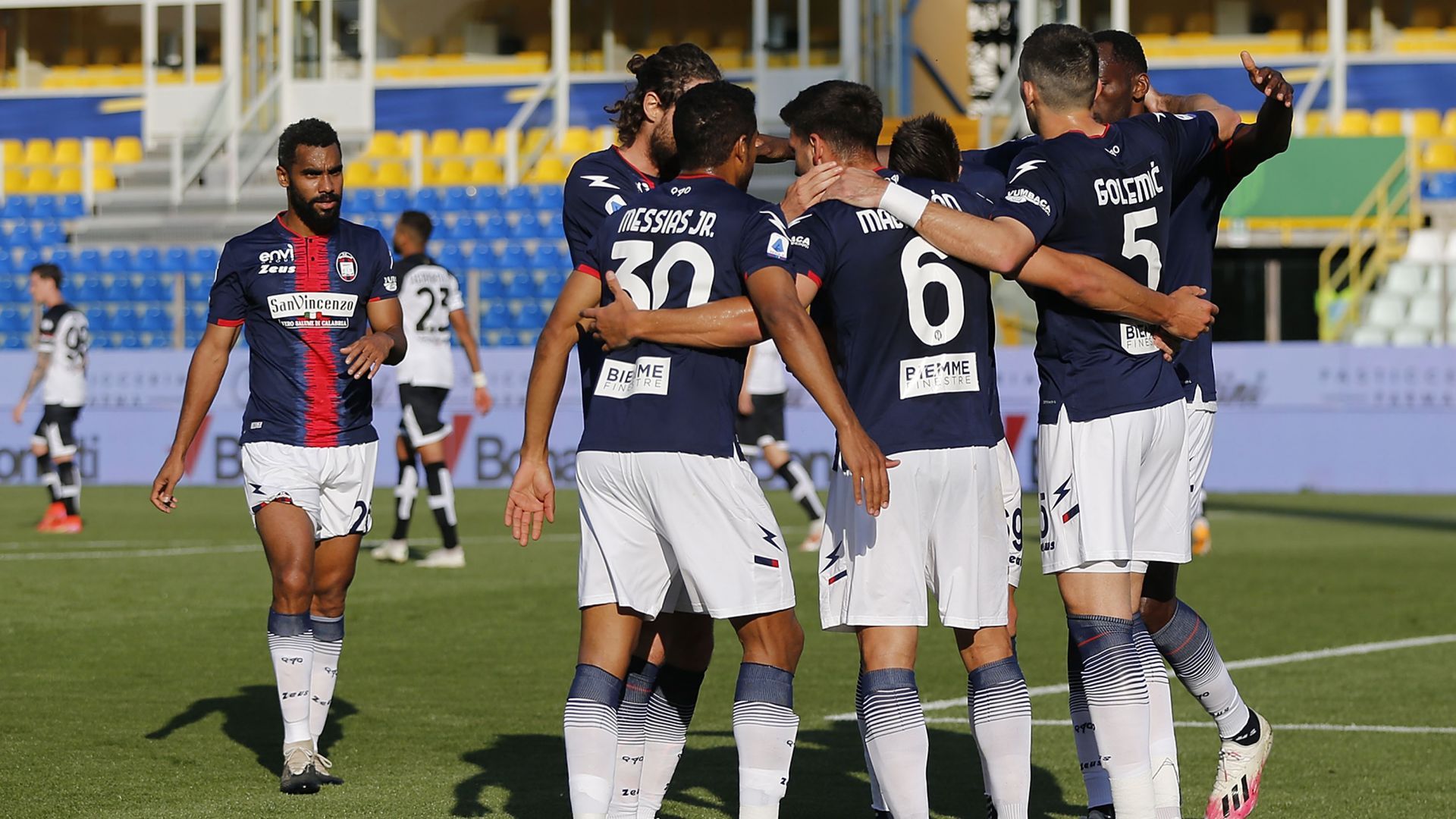 Crotone players celebrating Parma Crotone Serie A