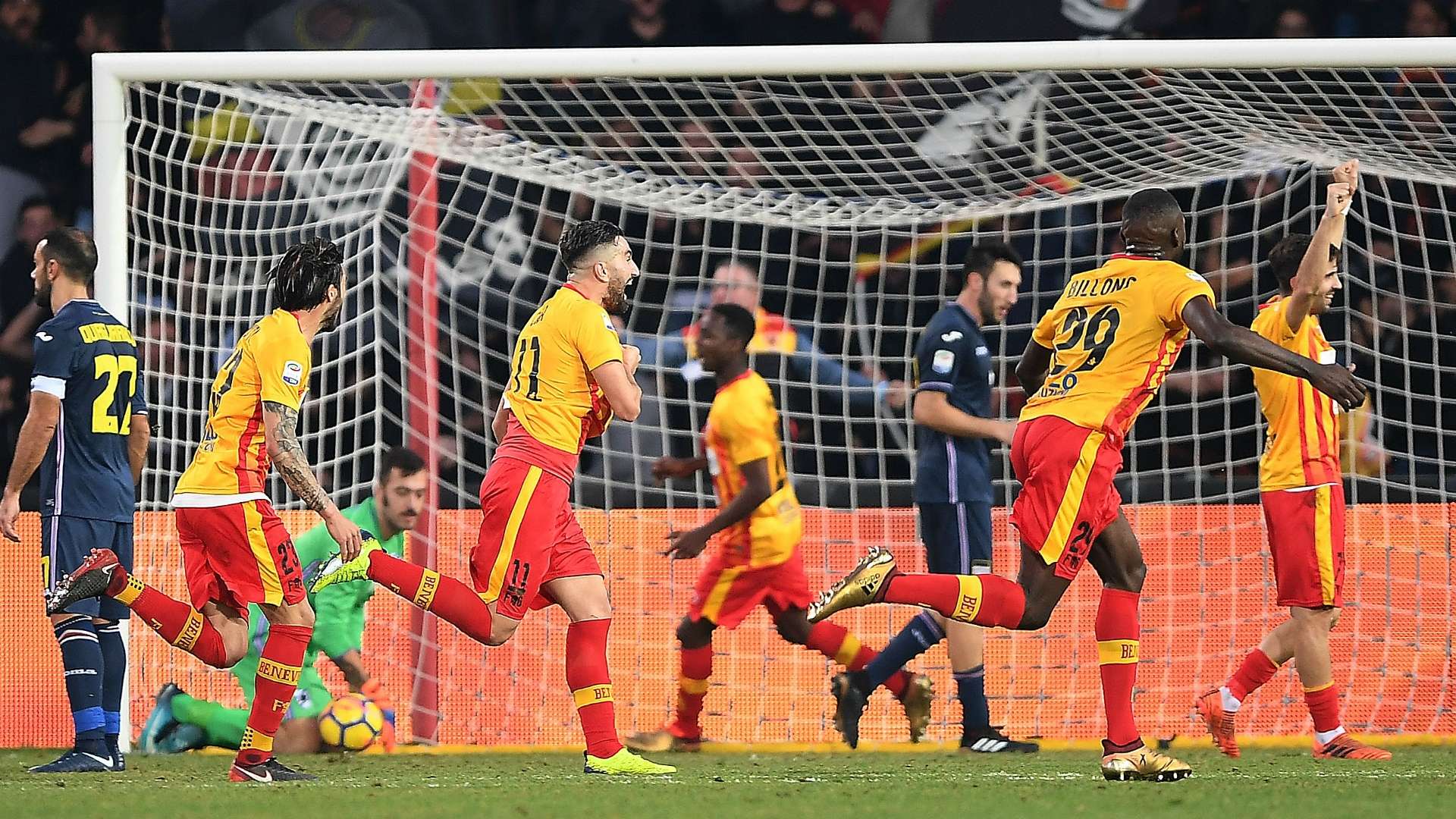 Benevento celebrating Benevento Sampdoria Serie A