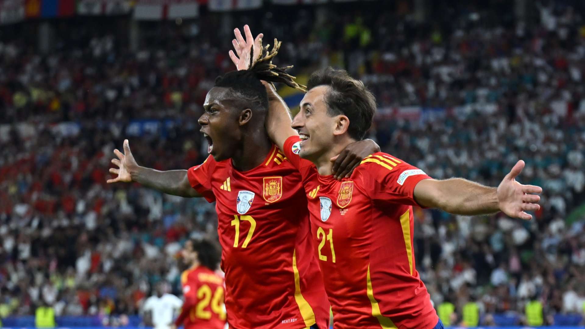 Mikel Oyarzabal Nico Williams Spain Euro 2024 final