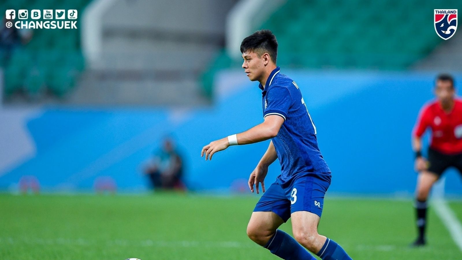 ยานนิค นุสบอม