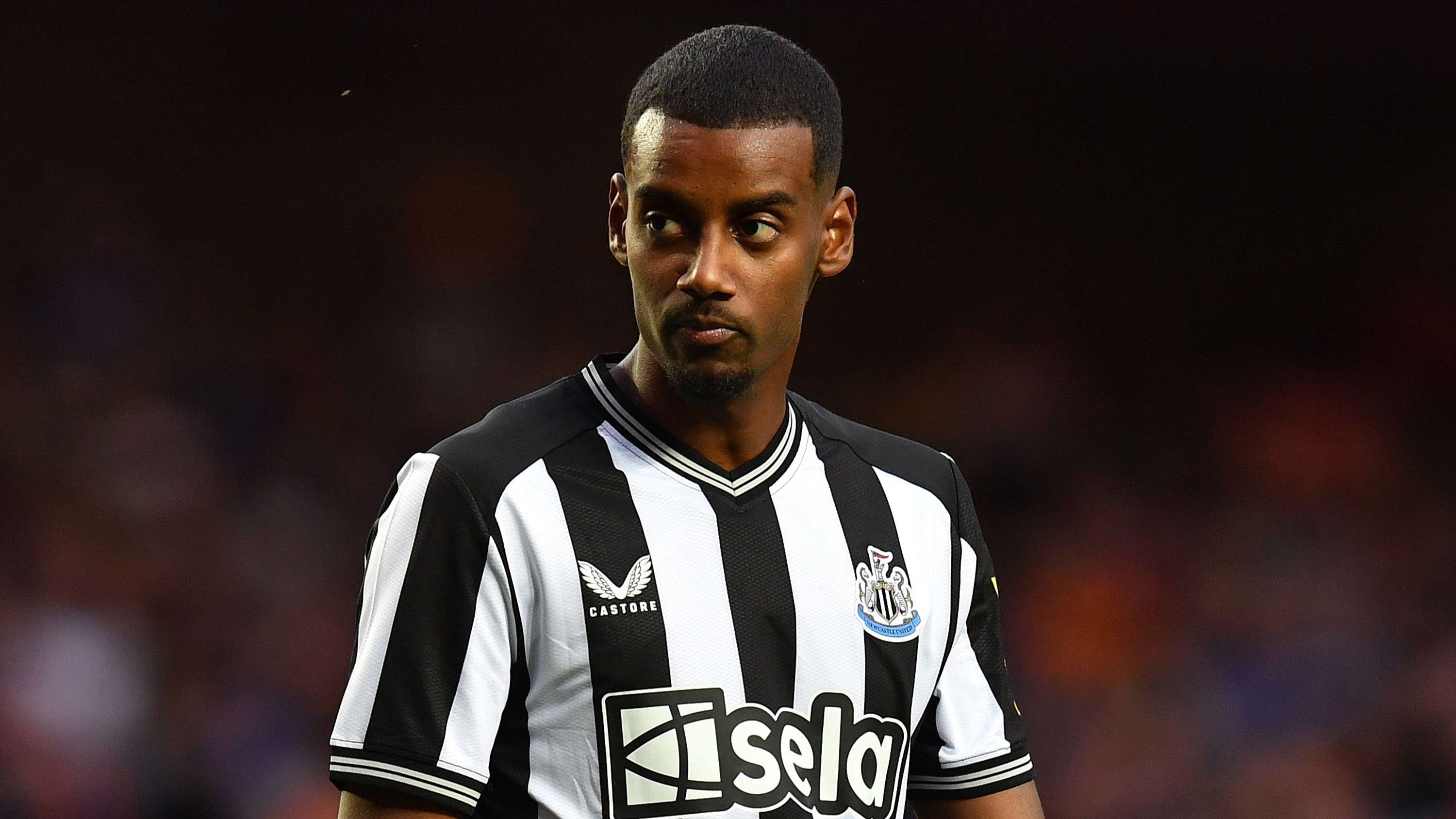 Newcastle ace Alexander Isak ruled of Sweden's Euro qualifier due to injury | Goal.com Nigeria