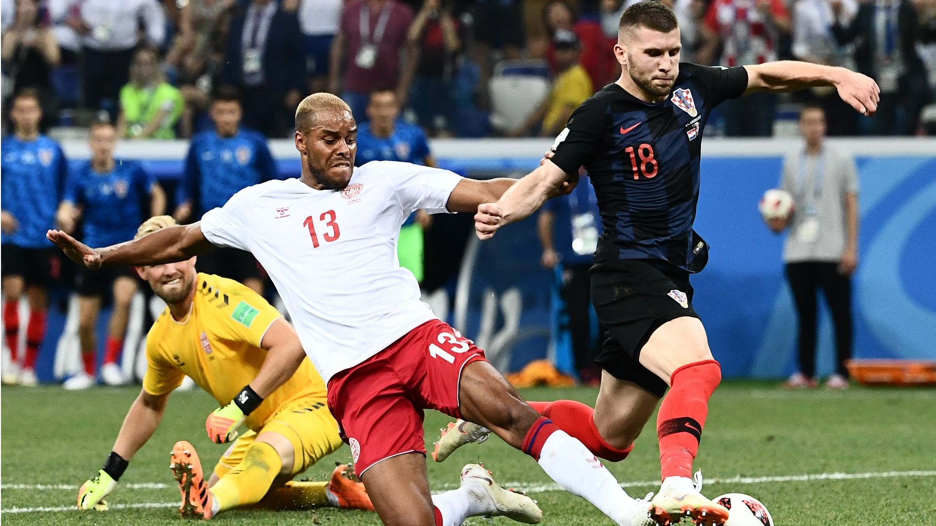 Ante Rebic Mathias Jorgensen Croatia Denmark WC