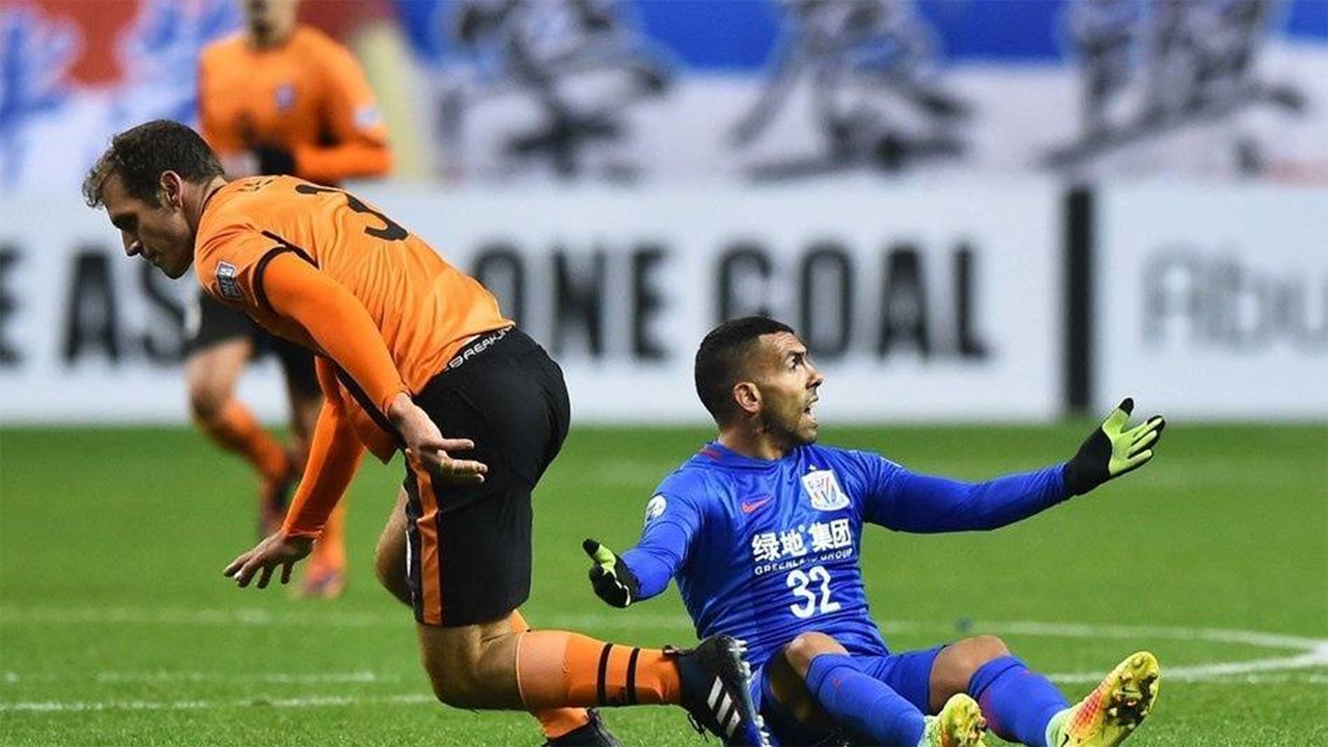 Carlos Tevez Shangai Shenshua Brisbane Roar Champions League Asia 08022017