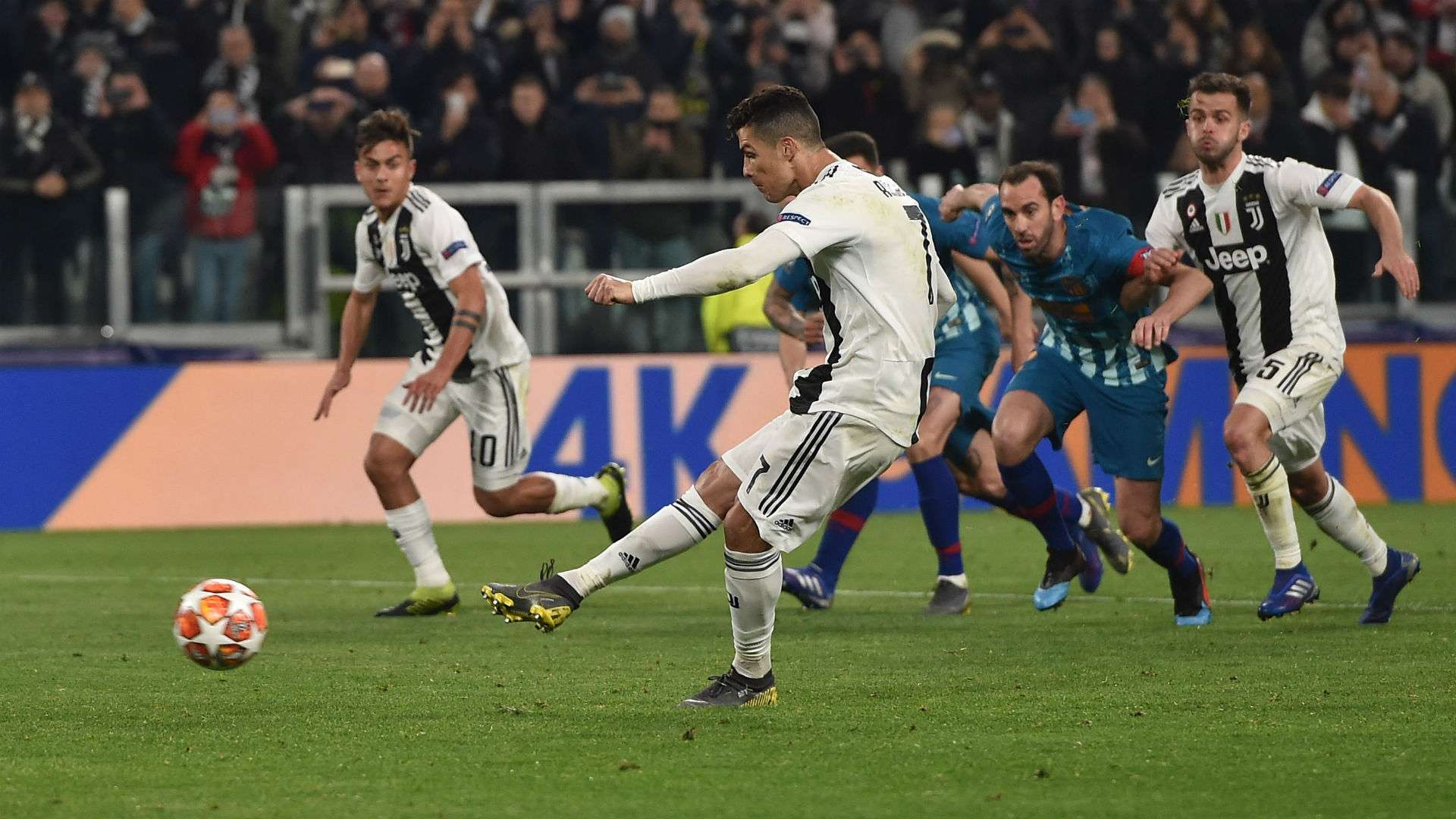 Cristiano Ronaldo penalty Juventus Atletico Madrid
