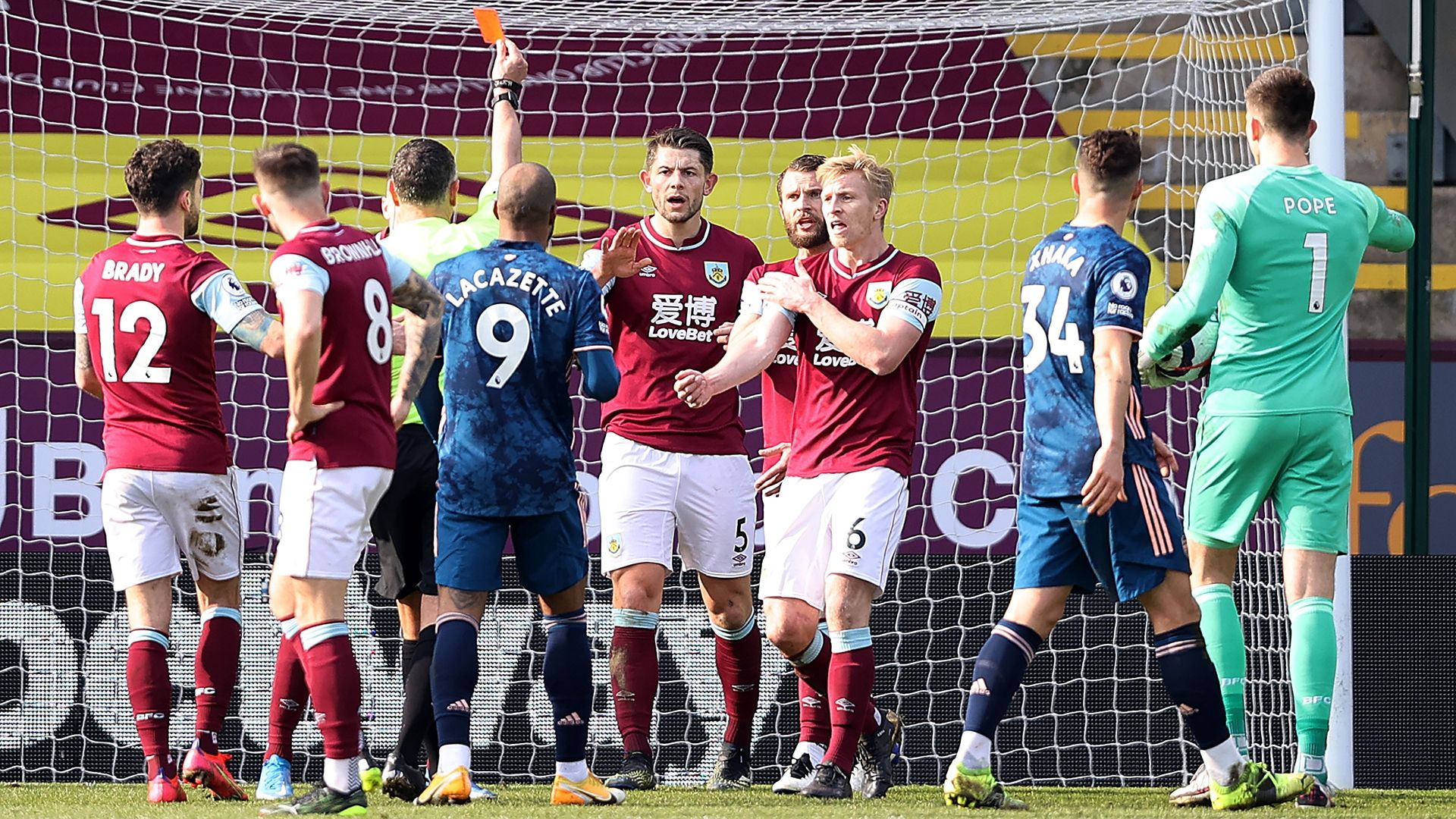 Erik Pieters red card VAR Burnley Arsenal 2020-21